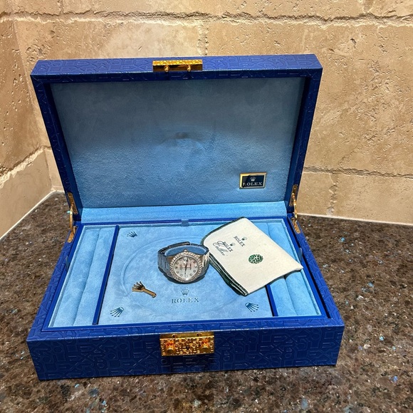 Genuine Vintage Rolex 51.00.01 Watch Jewelry Box Case & Key - Picture 6 of 11